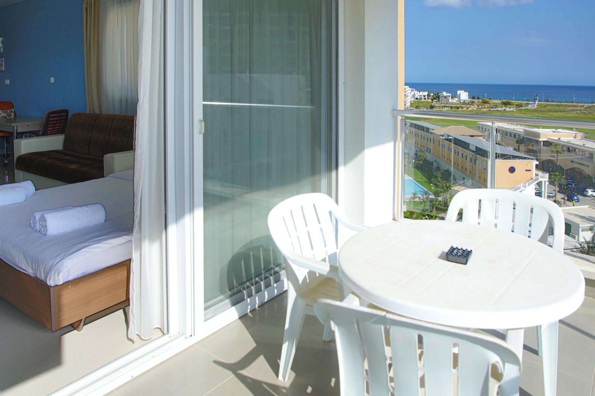 Caesar Resort & Spa Trikomo Екстериор снимка